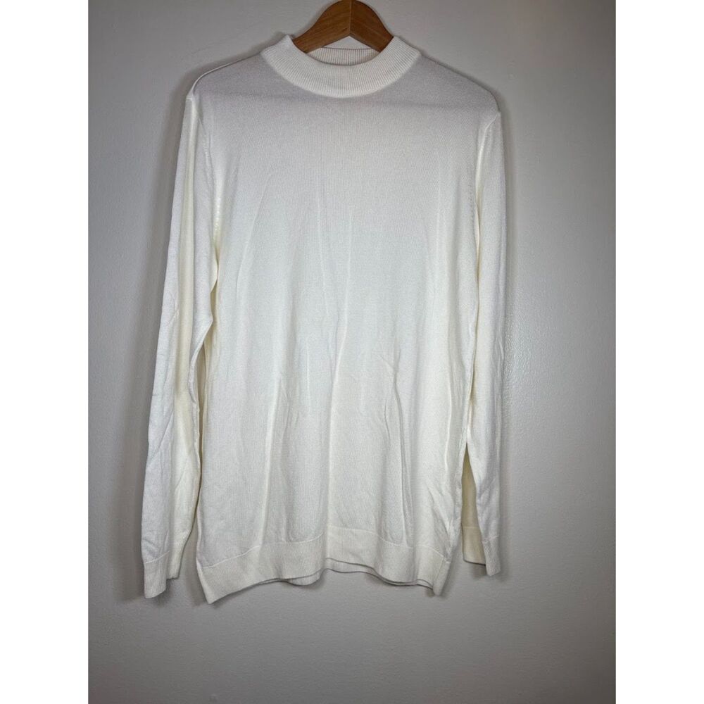 Pull&Bear White long sleeve sweater size large